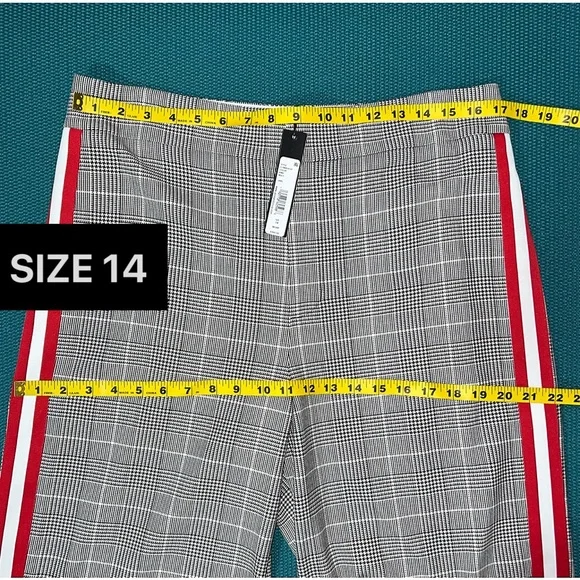 Alice + Olivia Maricruz Plaid Wide Leg Side Snap Pants - Picture 11 of 15